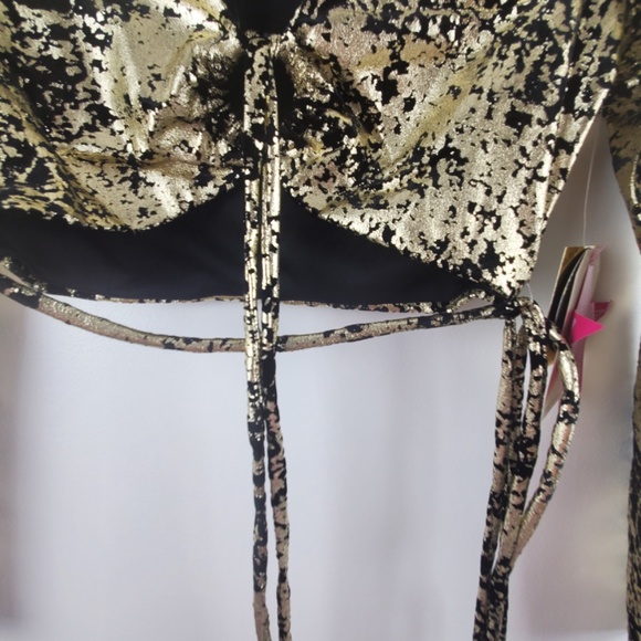 NWT Meraki Gold Black Velvet Wrap Top size M - Picture 15 of 16